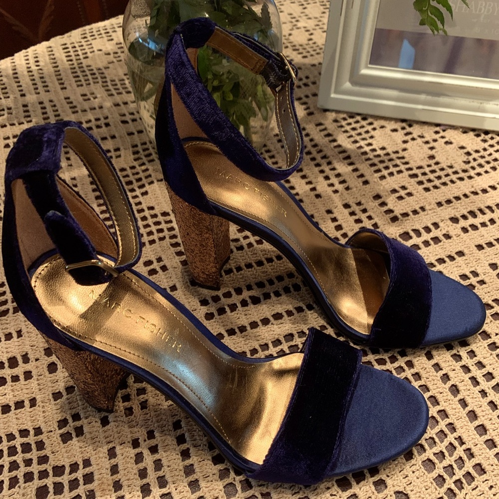 Marc Fisher Heels NWOT or Box
